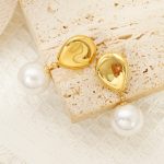 Water Drop Pearl Stud Earrings Women's Advanced Earrings Simple Stainless Steel Vintage Earrings