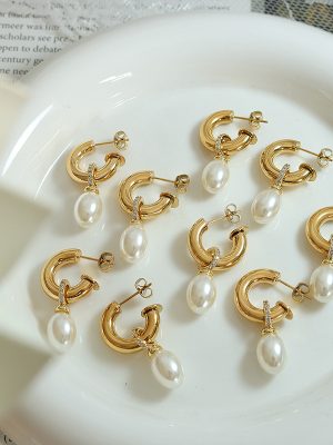 Baroque Imitation Pearl C- Shaped Stud Earrings Personalized Earrings Jewelry for Girls Non-Fading Stainless Steel Earrings