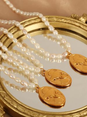 New Sweet Design Pendant Bird Necklace Advanced Pearl Item Exquisite and Beautiful