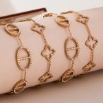 Light Luxury Full Diamond Japanese Word Four-Leaf Flower Stainless Steel Bracelet PVD Plated 18K Real Gold Ornament