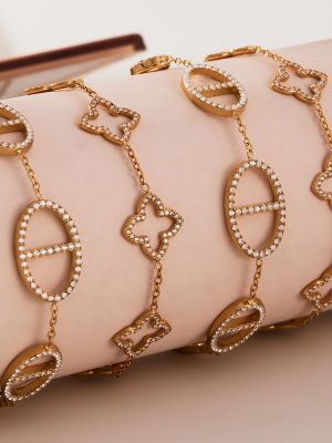 Light Luxury Full Diamond Japanese Word Four-Leaf Flower Stainless Steel Bracelet PVD Plated 18K Real Gold Ornament