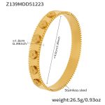 color: Z139-Gold Bangle
