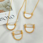 French Design Earrings and Necklace Set Retro Thick Cut White Shell Metal Temperament Wild New
