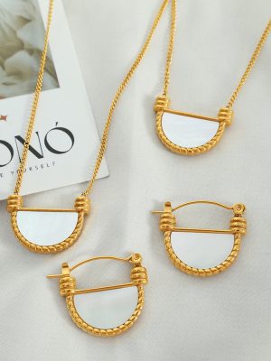 French Design Earrings and Necklace Set Retro Thick Cut White Shell Metal Temperament Wild New