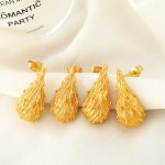 French Hollow Water Drop Pleated Texture Ear Studs Color Retaining Light Luxury Stainless Steel Gold Plated 18K