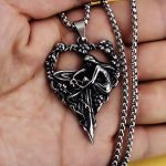 color: Girl's Heart + Steel Chain