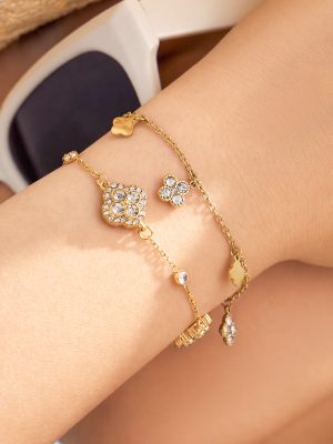 Geometric Four-Petal Flower Inlaid Zircon Pendant Clavicle Chain Stainless Steel Fresh Sweet Non-Fading Bracelet Necklace