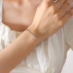 color: E317-Steel Color Horizontal Heart Bracelet -15+5cm