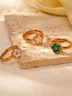 High Version NOVEMBER'S Lucky Five Leaves Flower Ring Women's Non-Fading Light Luxury Design Ring Index Finger Ring
