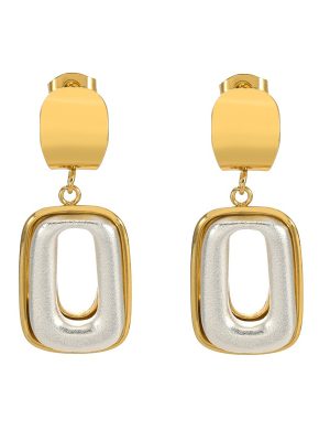 Golden stainless steal earrings, elegant and sophisticated, autumn winter retro exaggerated earrings, design ear studs for women.