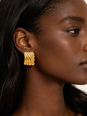Personalized Metal Striped Earrings Stainless Steel 18K Gold Retro Geometric Ear Studs Women's Light Luxury Advanced