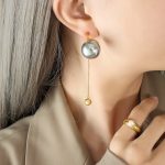 color: F679-Gold Gray Pearl Earrings