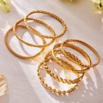 New Exquisite Stainless Steel Hollow Heart Bracelet Classic Style Temperament Fine Circle Bracelet Combination