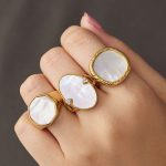 Geometric Natural Shell Stainless Steel Gold-Plated Women's Non-Fading Ring Ornament