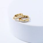 color: 2.5*8mm Gold Glued Stones One Row of Stones