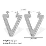 color: EH166 Silver Earrings