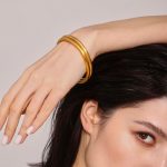 color: Z003-Gold Bangle