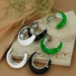 French Style Ear Clip Retro Hong Kong Green Enamel Earrings Water Drop Design Advanced Light Luxury Temperament Earrings for Women