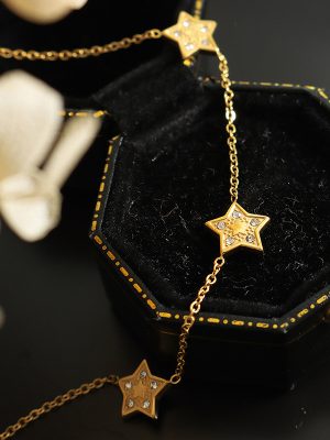 Five-Pointed Star Inlaid Zircon Personality Design Necklace Bracelet Stainless Steel Plated 18K Gold Jewelry Set