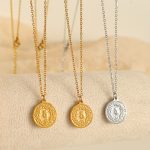 Vintage Coins Necklace Advanced Clavicle Chain Exquisite Chain Pendant Gold Coin Design Coin