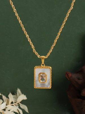 Square Sea Shell Necklace Zircon Pendant Light Luxury Hemp Flowers Chain All-Match White Collar Commuter Stainless Steel Necklace