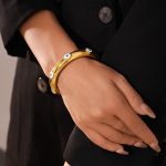 color: Z371-Gold Bangle