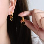 color: F1000-Gold Black Acrylic Earrings