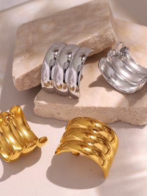 Personalized Earrings Metal Design Ear Studs Exquisite Women's Earrings