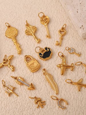 Exquisite and Small DIY Key Pendant Stainless Steel 18K Gold Plating Cute Various Modeling Accessories