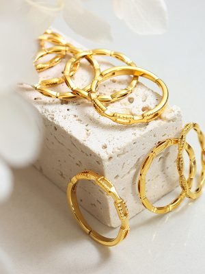 Retro Hollow Ring Index Finger All-Match Earrings Non-Fading Stainless Steel Plated 18K Real Gold A133-5 Twin Suit