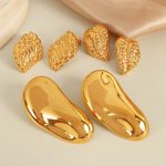French Retro Twisted Corrugated Asymmetric Earrings Design Unique Personality Simple and Cool Ear Studs