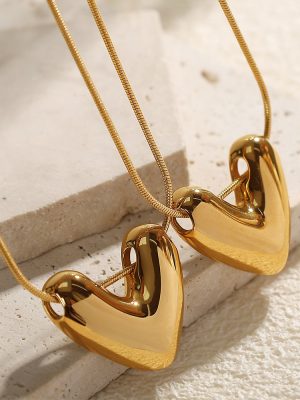 Gold Love Necklace Women's Cold Clavicle Chain Heart-Shaped Pendant Personality All-Match Stainless Steel