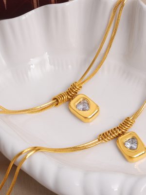 RETRO Geometric Heart Love Heart Pendant Clavicle Chain Light Luxury Double-Layer Snake Stainless Steel Necklace