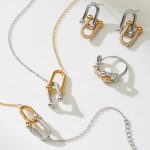 Simple Elegant Inlaid 5A Zircon Vachette Clasp Stainless Steel Bracelet Earrings Ring Clavicle Chain Jewelry Set