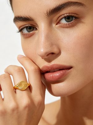 Simple Carven Design Sun Pattern Gold and Silver Two-Tone Ring Stainless Steel Plated 8K Gold All-Match Commute