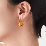 Chic Commute Minimalist Personalized Twist Ear Ring Stainless Steel Gold-Plated Geometric Multi-Layer Texture Design Earrings