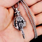color: Skull Claw + Steel Chain