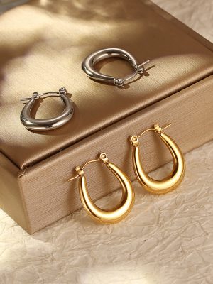INS Vintage Women's Solid Stainless Steel Earrings Simple and Light Luxury 18K Gold Plating Oval Earrings