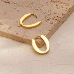 Light Luxury High Class Elegant All-Match round Oval Fat Edge Earrings Women's Simple Retro Ear Clip