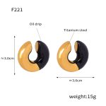 color: F221-Black Colored Glaze Gold Ear Clip