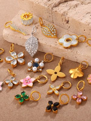 All-Match Multicolor Flower Pendant Hanging Ornament Diamond Four-Leaf Clover Modeling DIY Jewelry Accessories