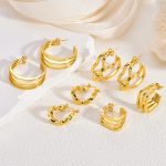 Golden autumn and winter stainless steel large earrings, exaggerated earrings, designer women's stud earrings, exquisite heart-shaped