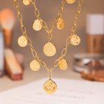 Queen Portrait Double-Sided Multi-round Pendant Necklace Stainless Steel Furnace Vacuum Plating New Accessories