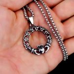 color: Cutout Crown + Steel Chain