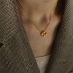 color: XL33 Gold