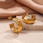 New High-Grade Stainless Steel Pleated Semi-Arc Earrings Simple Design Versatile