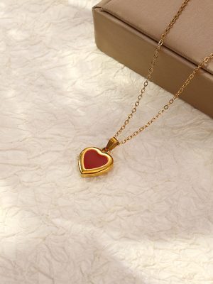 French Ins Light Extravagant Love Heart Clavicle Chain Stainless Steel Necklace 18K Gold Plating Vintage Peach Heart All-Matching Accessories Female Accessories