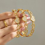 Temperament Personality Hollow out Love Stainless Steel Gold-Plated Bracelet Female Light Luxury Sweet Beauty Ornament