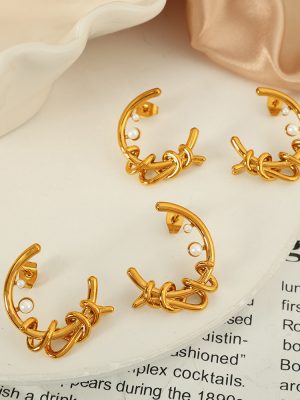 High-Grade Crescent Twisted Flower Gold Stud Earrings All-Match Earrings Cold Refined and Simple Earrings