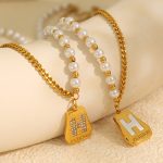 Stainless Steel Necklace Women's Light Luxury Advanced Personalized Letter H Clavicle Chain Simple Three-Dimensional